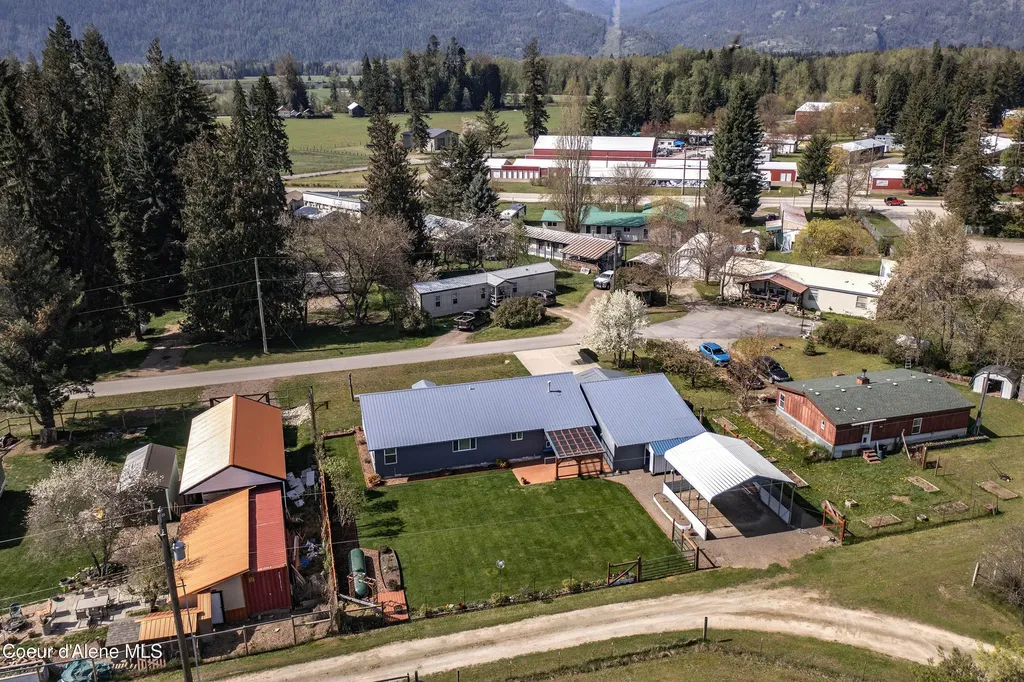 316 W 6th Avenue Clark Fork ID 83811