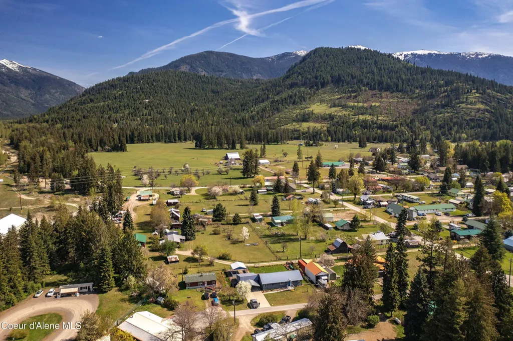 316 W 6th Avenue Clark Fork ID 83811