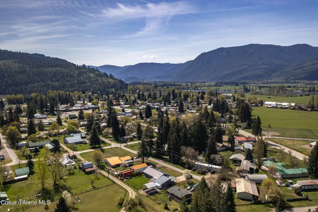 316 W 6th Avenue Clark Fork ID 83811
