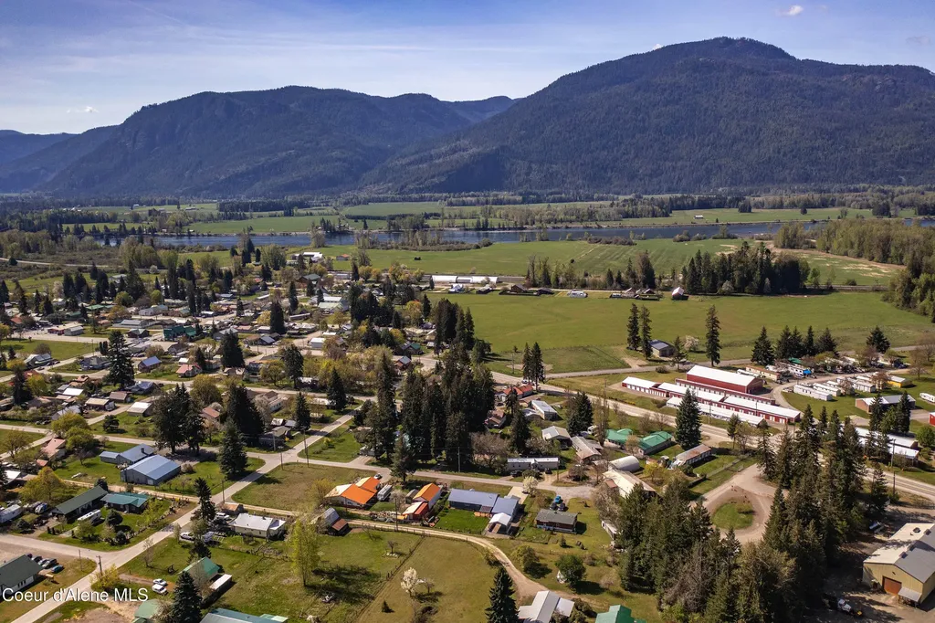 316 W 6th Avenue Clark Fork ID 83811