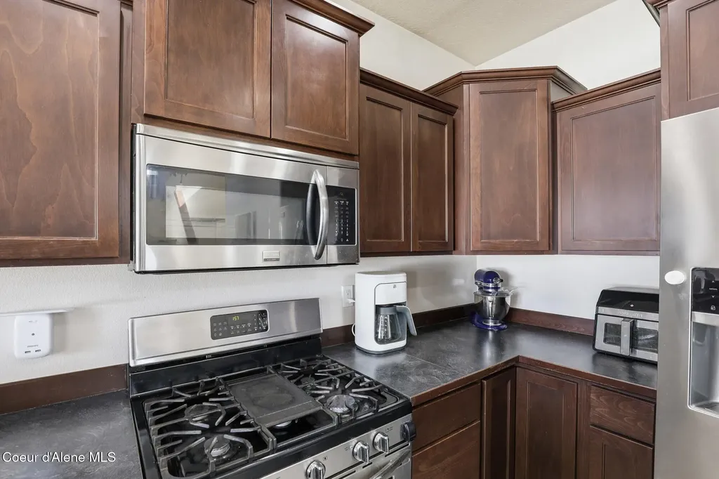 12435 W Moorfield Avenue Post Falls ID 83854