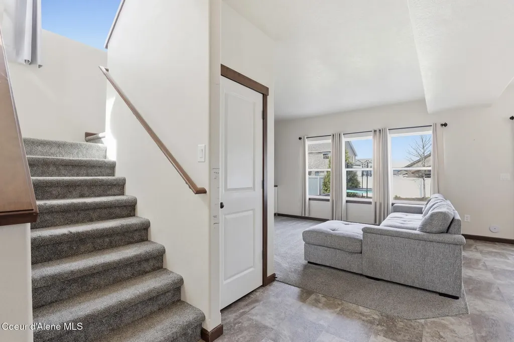 12435 W Moorfield Avenue Post Falls ID 83854