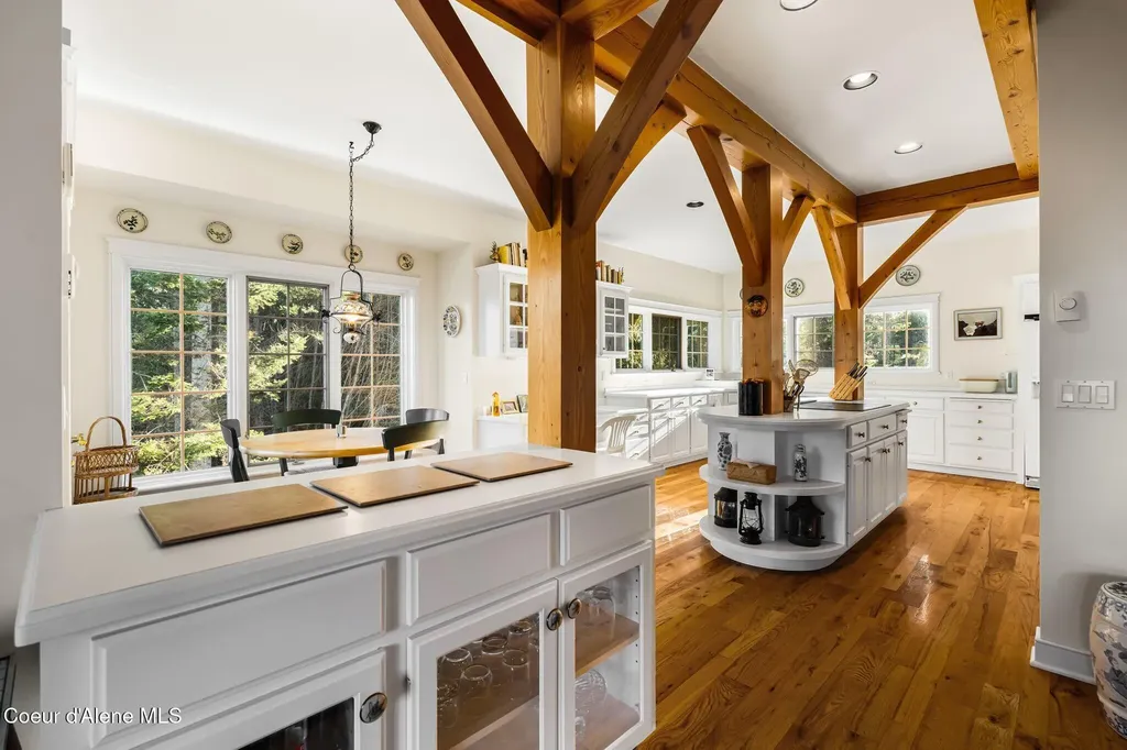 1175 Eureka Road Sagle ID 83860