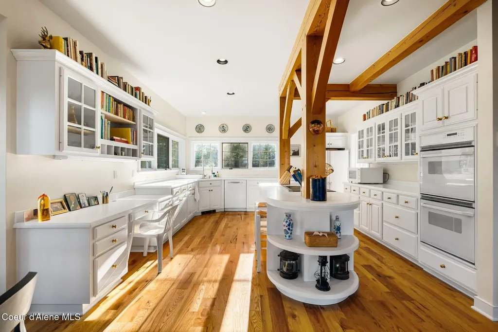 1175 Eureka Road Sagle ID 83860