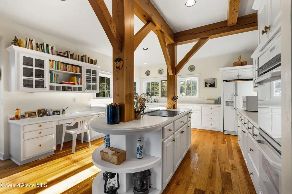 1175 Eureka Road Sagle ID 83860