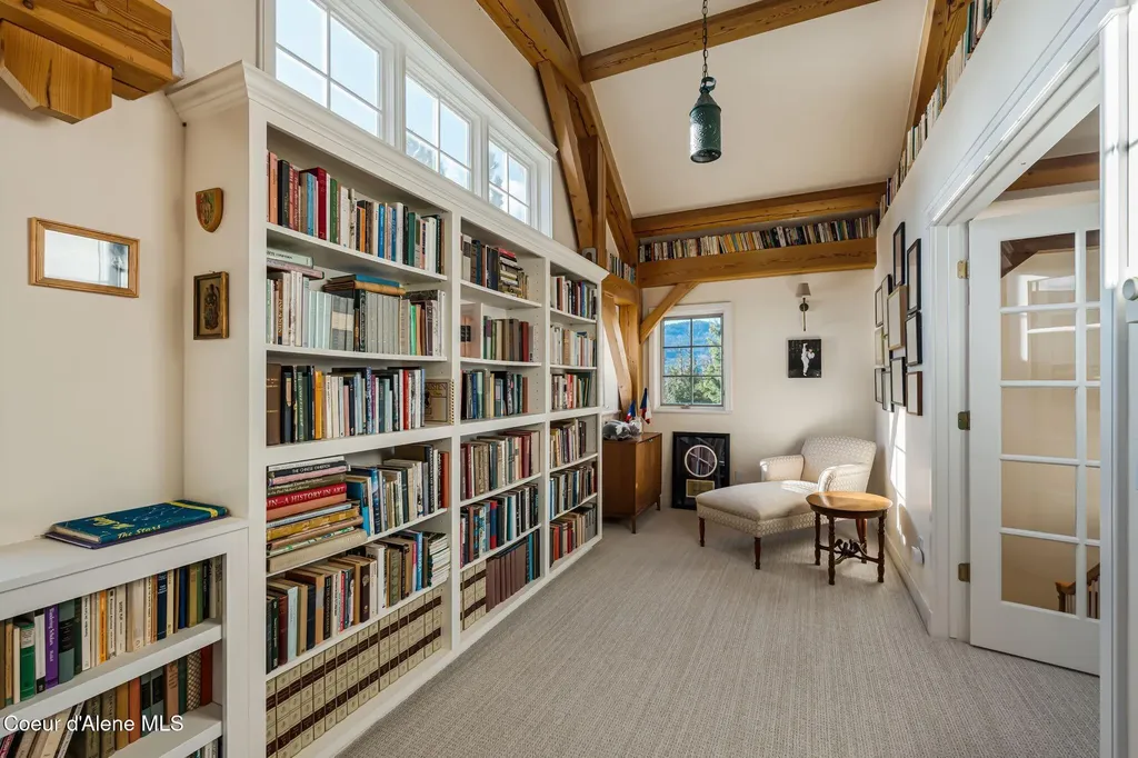 1175 Eureka Road Sagle ID 83860