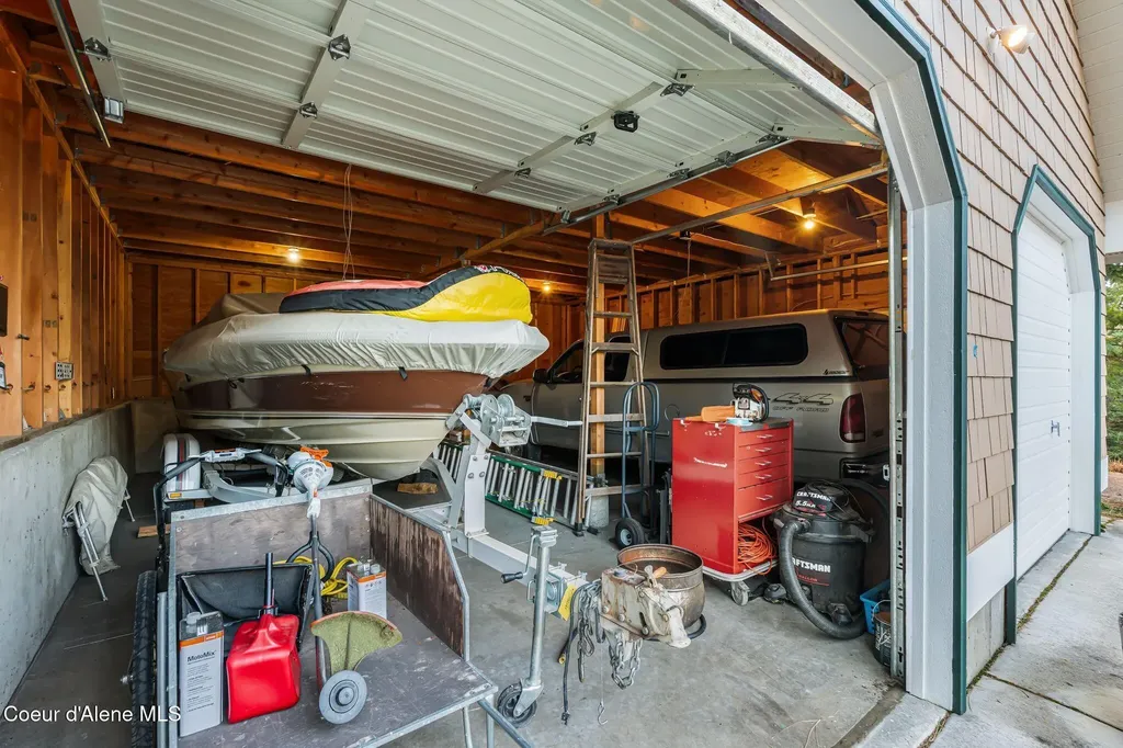 1175 Eureka Road Sagle ID 83860