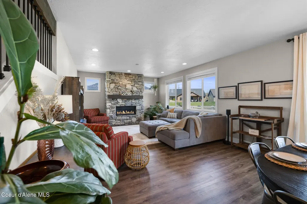 13806 N Treasure Island Court Rathdrum ID 83858