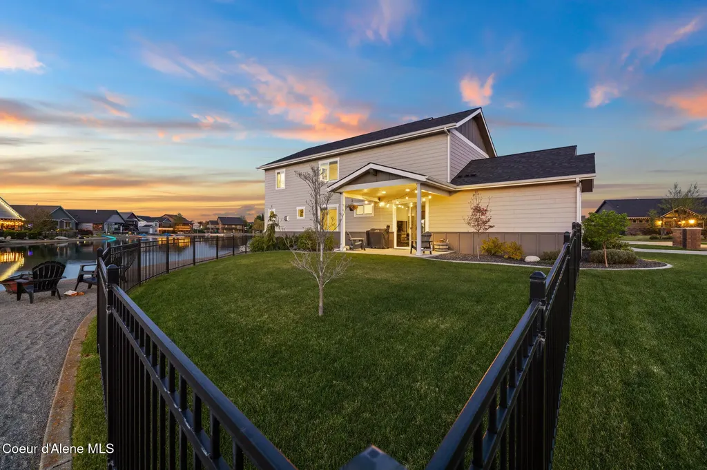 13806 N Treasure Island Court Rathdrum ID 83858