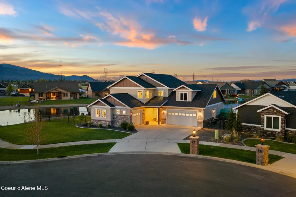 13806 N Treasure Island Court Rathdrum ID 83858