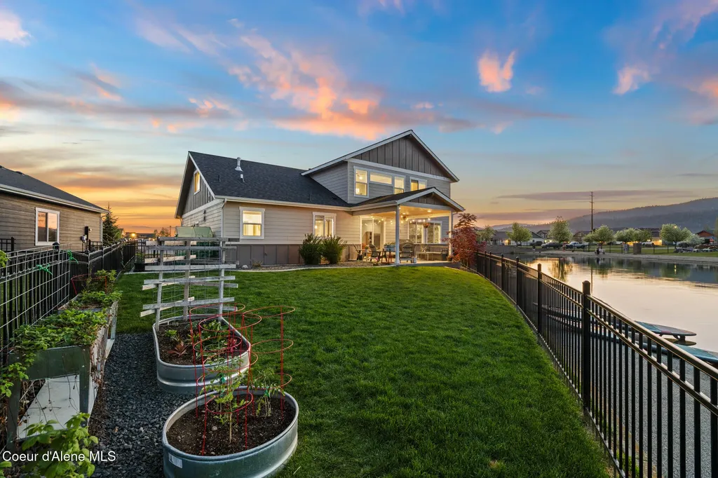 13806 N Treasure Island Court Rathdrum ID 83858