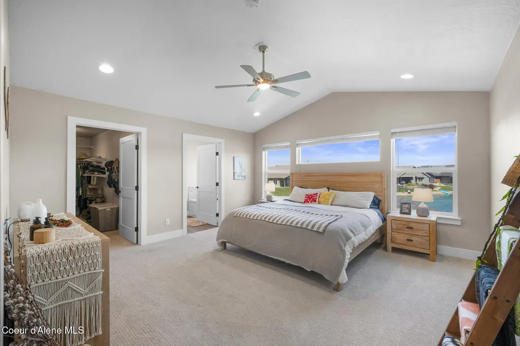 13806 N Treasure Island Court Rathdrum ID 83858