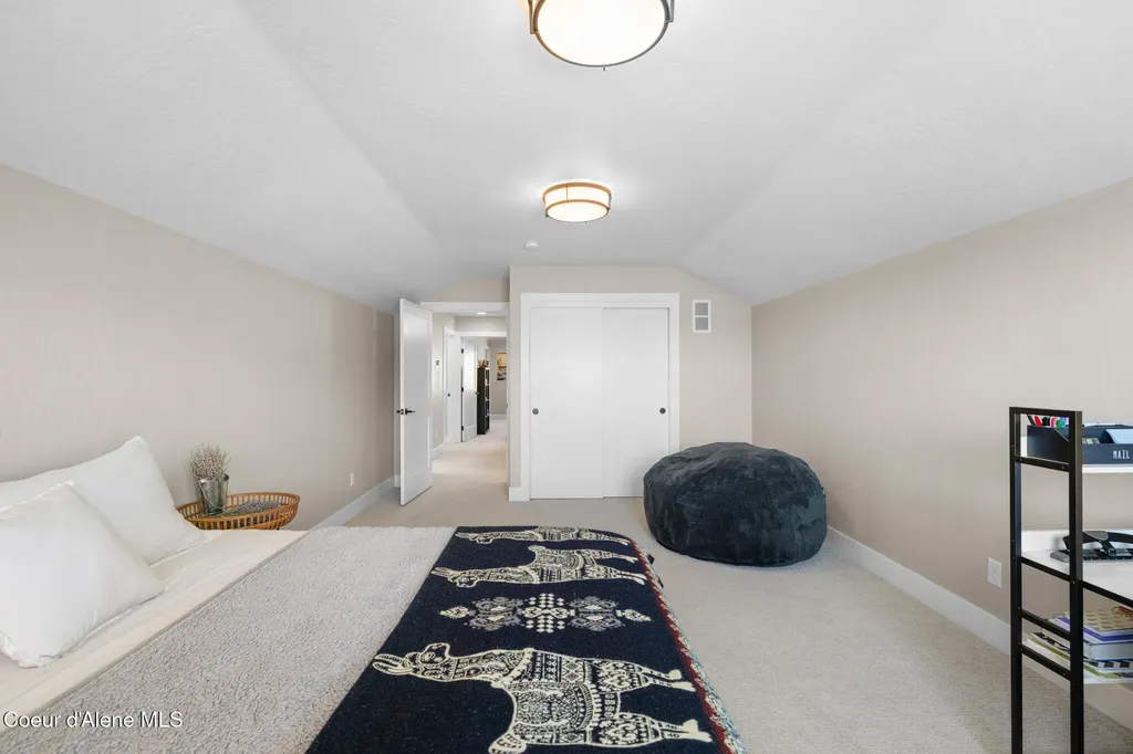 13806 N Treasure Island Court Rathdrum ID 83858