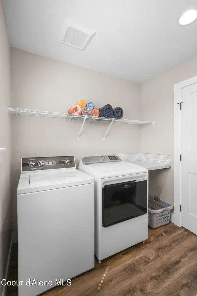 13806 N Treasure Island Court Rathdrum ID 83858