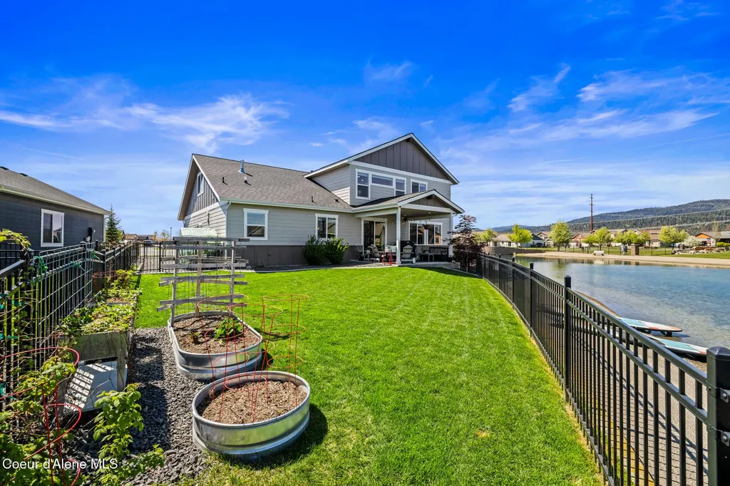 13806 N Treasure Island Court Rathdrum ID 83858