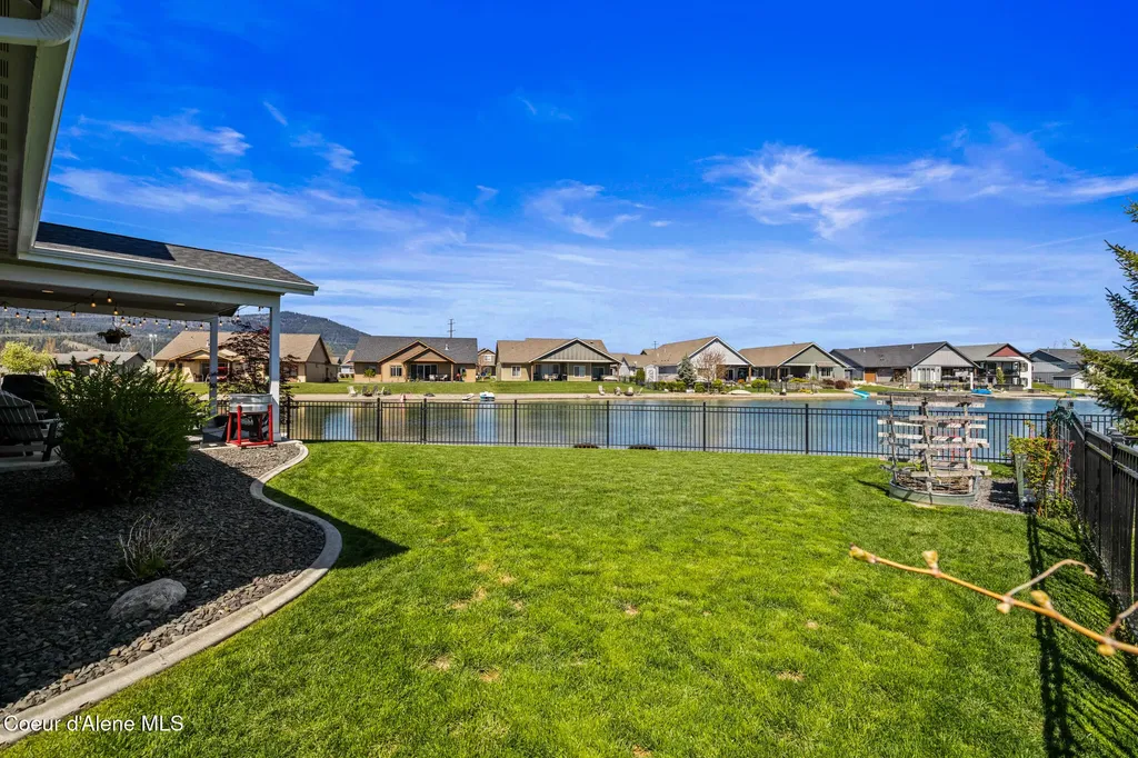 13806 N Treasure Island Court Rathdrum ID 83858