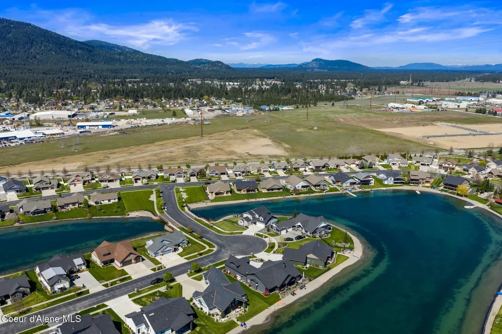 13806 N Treasure Island Court Rathdrum ID 83858