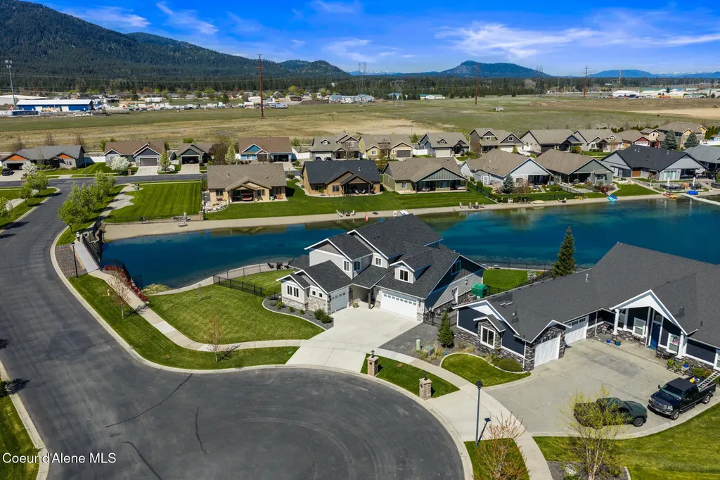 13806 N Treasure Island Court Rathdrum ID 83858