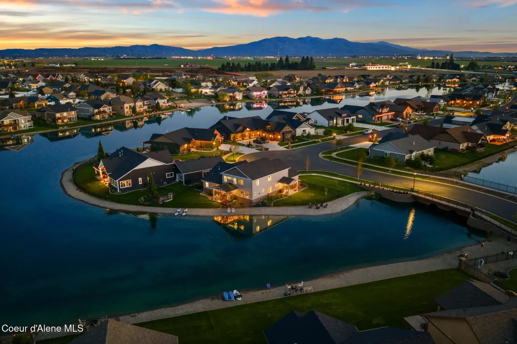 13806 N Treasure Island Court Rathdrum ID 83858