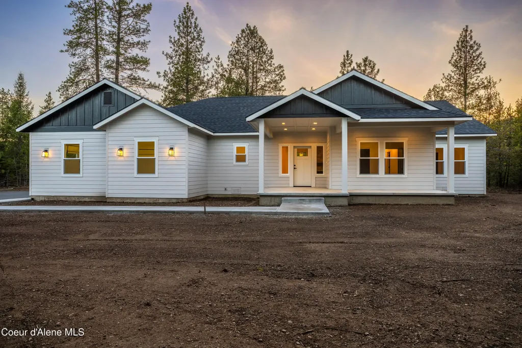 150 Atlanta Way Spirit Lake ID 83869