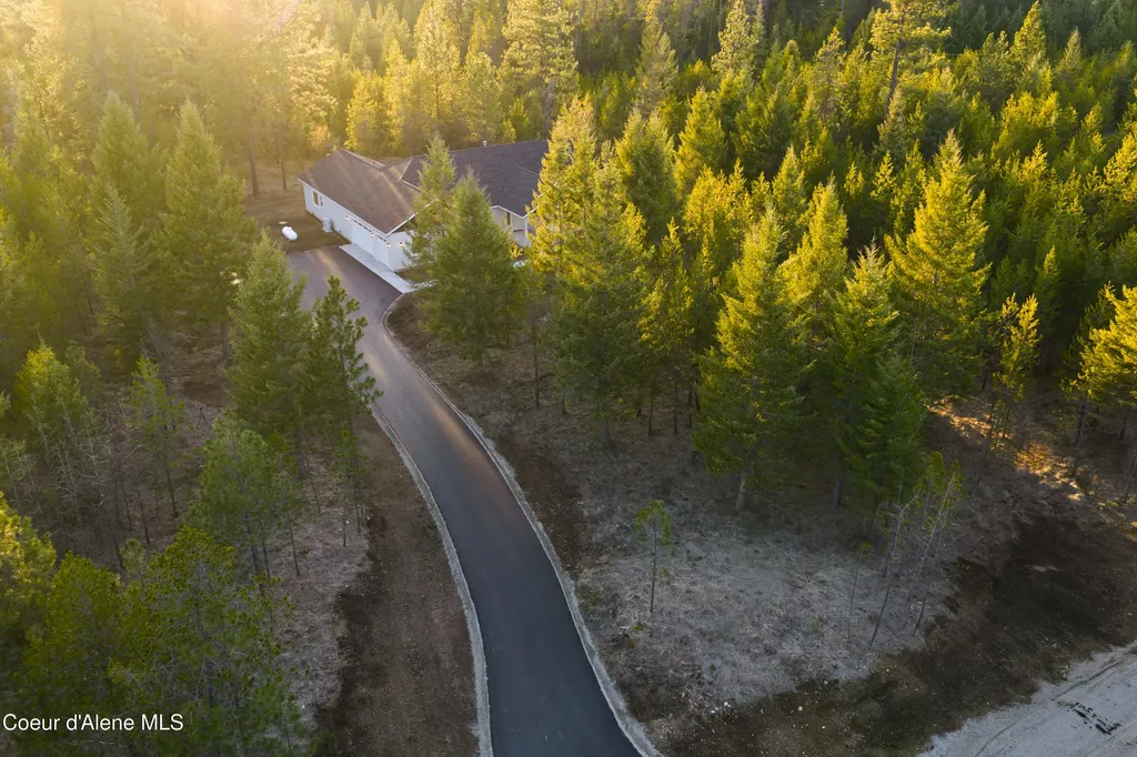 150 Atlanta Way Spirit Lake ID 83869