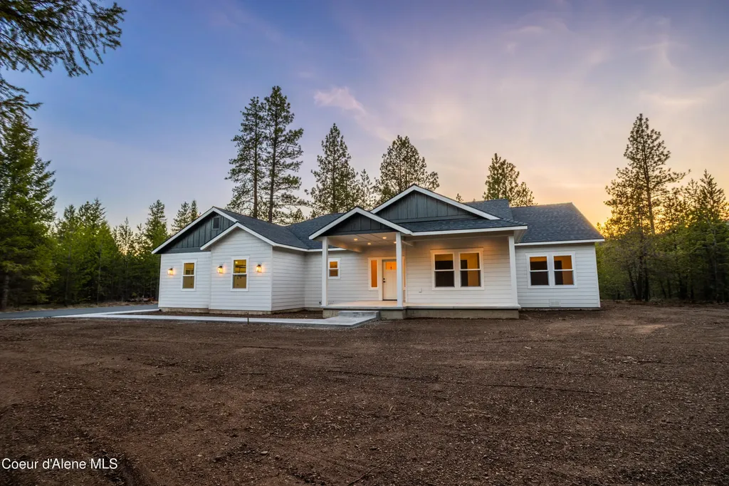150 Atlanta Way Spirit Lake ID 83869