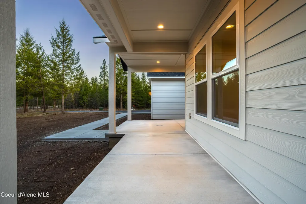 150 Atlanta Way Spirit Lake ID 83869