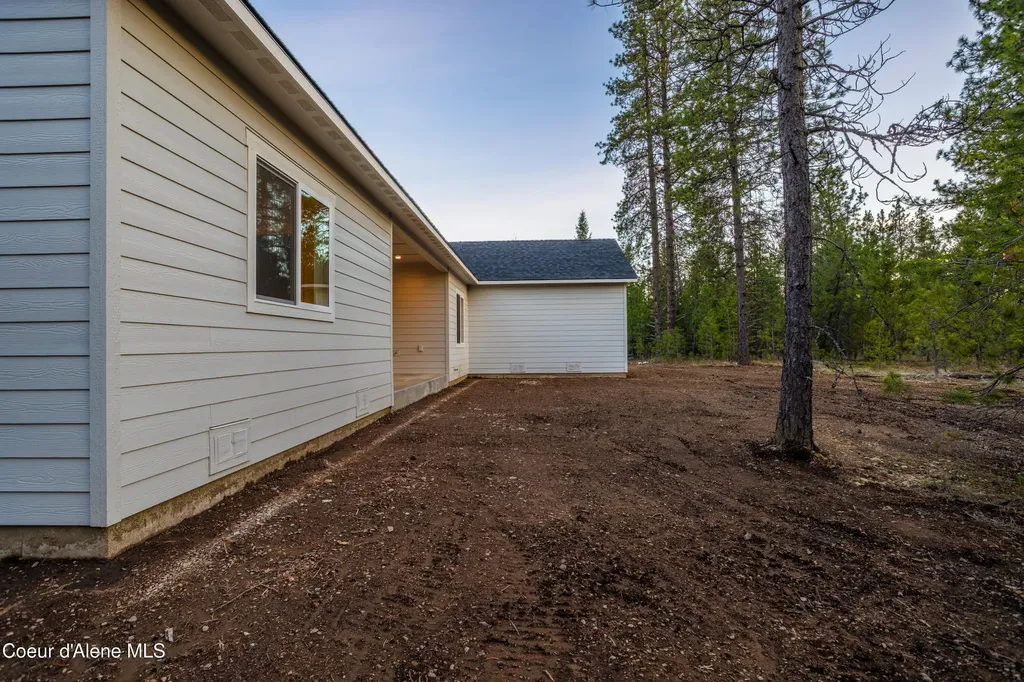 150 Atlanta Way Spirit Lake ID 83869