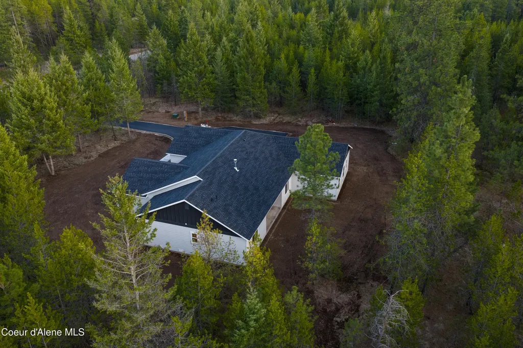 150 Atlanta Way Spirit Lake ID 83869