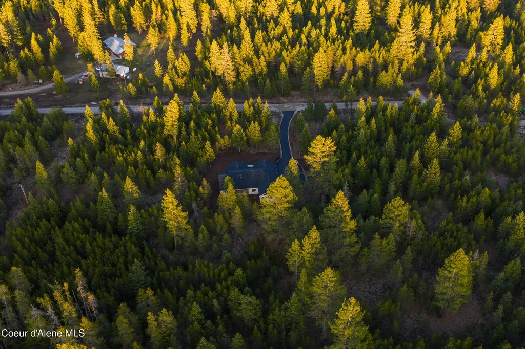 150 Atlanta Way Spirit Lake ID 83869