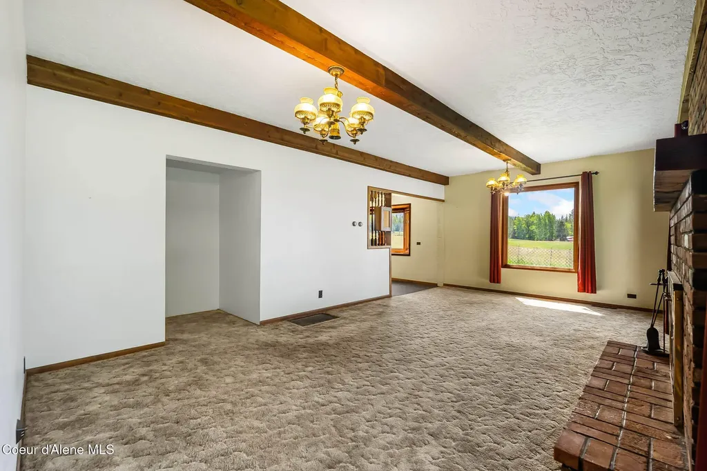 288 Lignite Road Sagle ID 83860