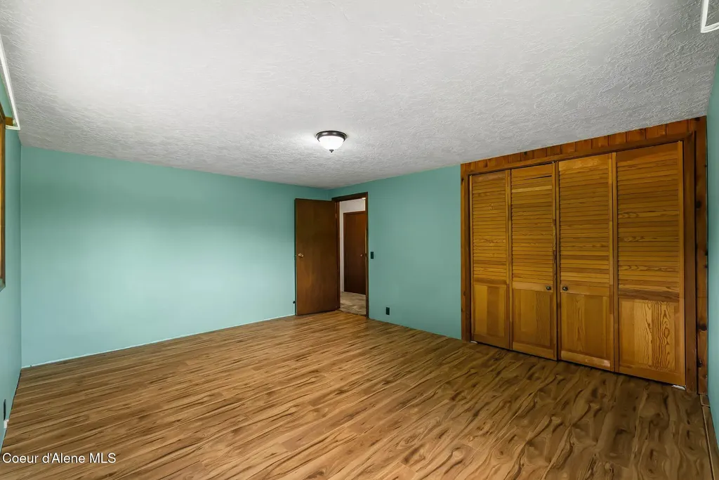 288 Lignite Road Sagle ID 83860