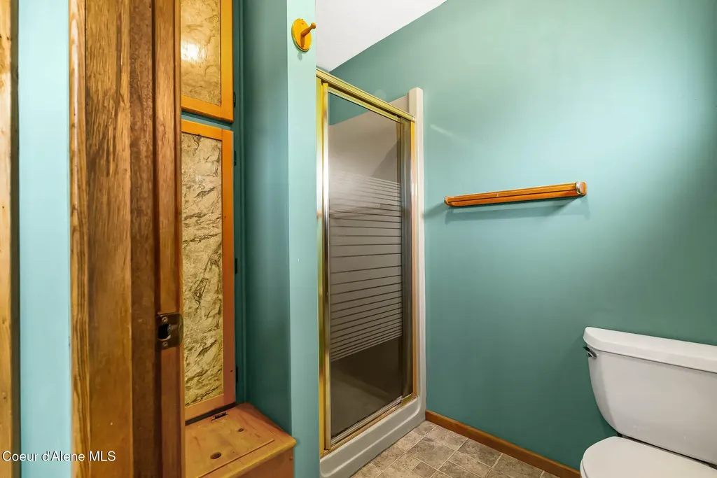 288 Lignite Road Sagle ID 83860