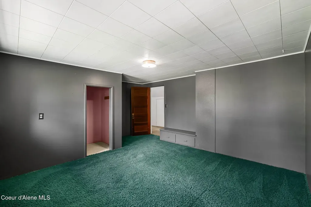 288 Lignite Road Sagle ID 83860