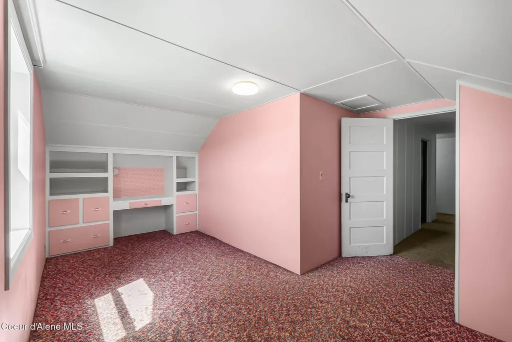 288 Lignite Road Sagle ID 83860
