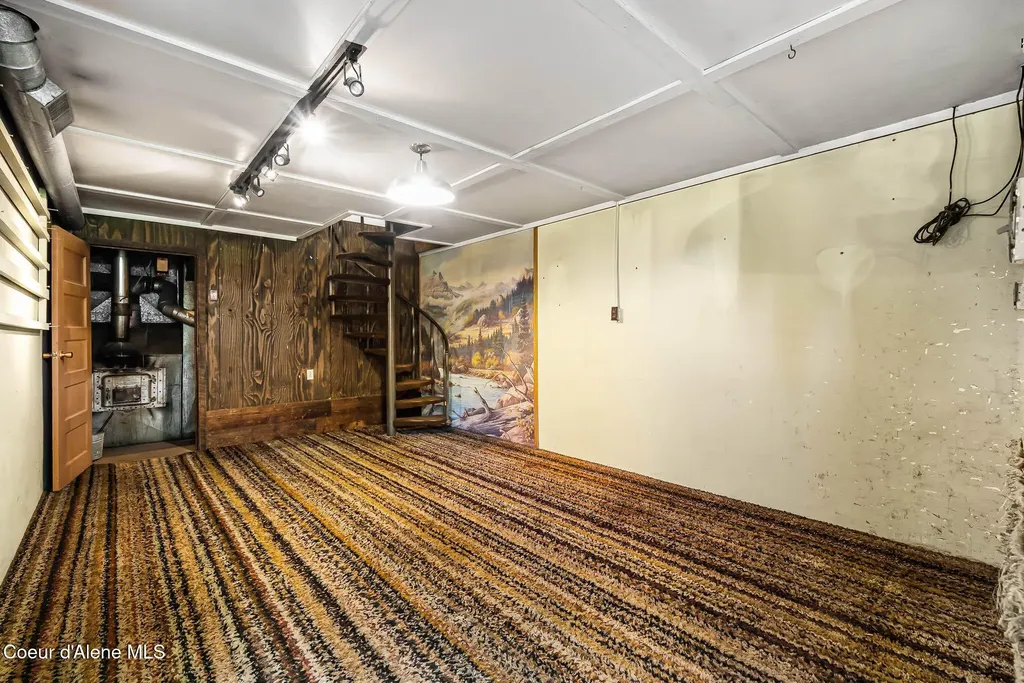 288 Lignite Road Sagle ID 83860
