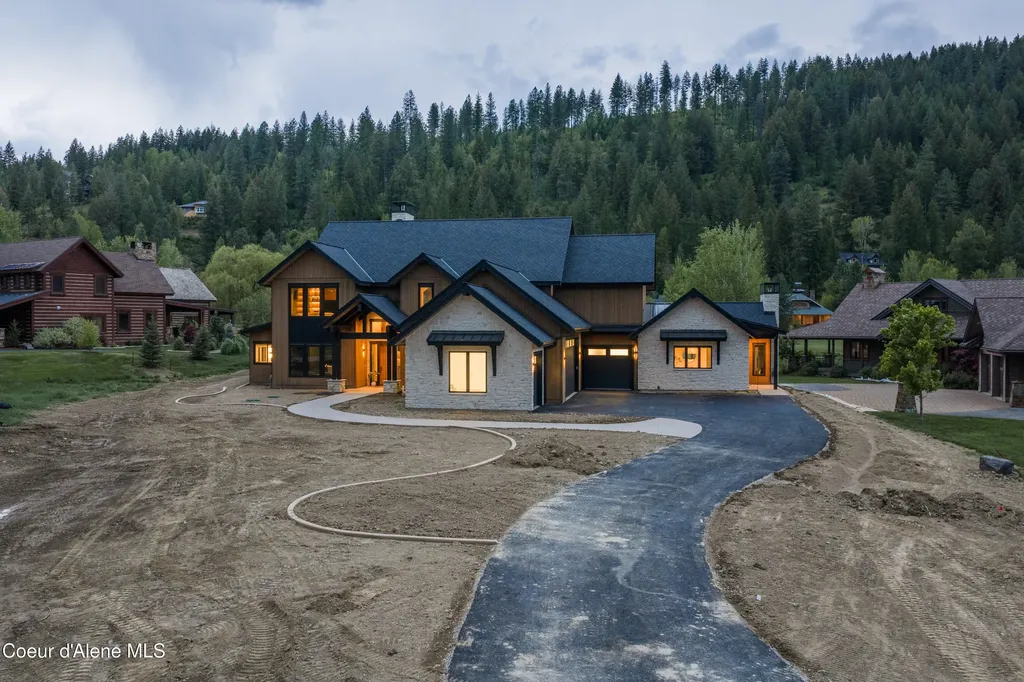 12 Alpenrose Lane Sandpoint ID 83864