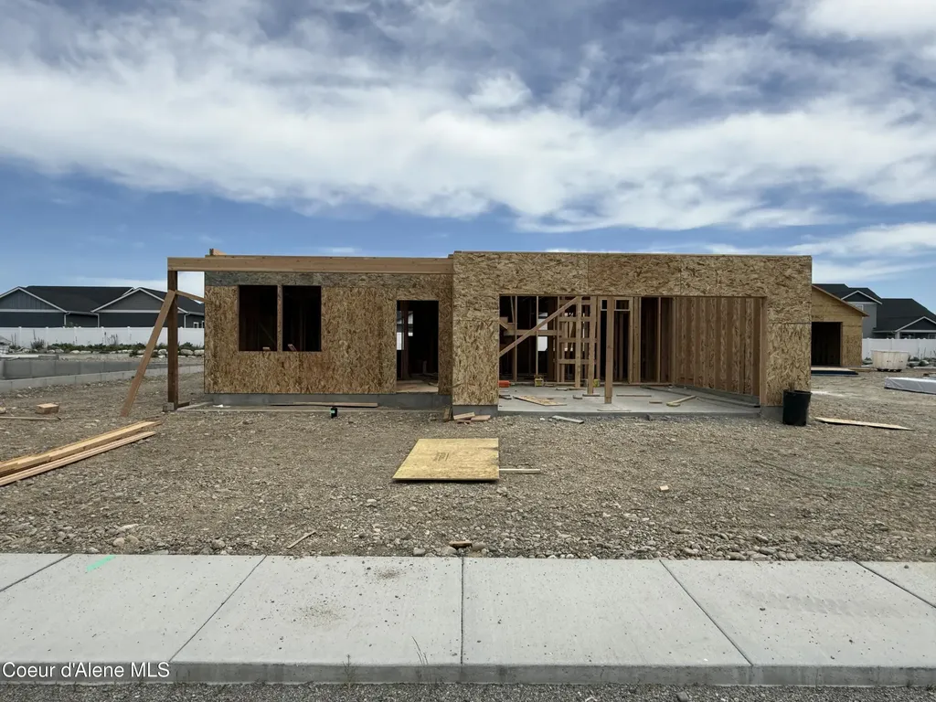 3448 N Columba Street Post Falls ID 83854