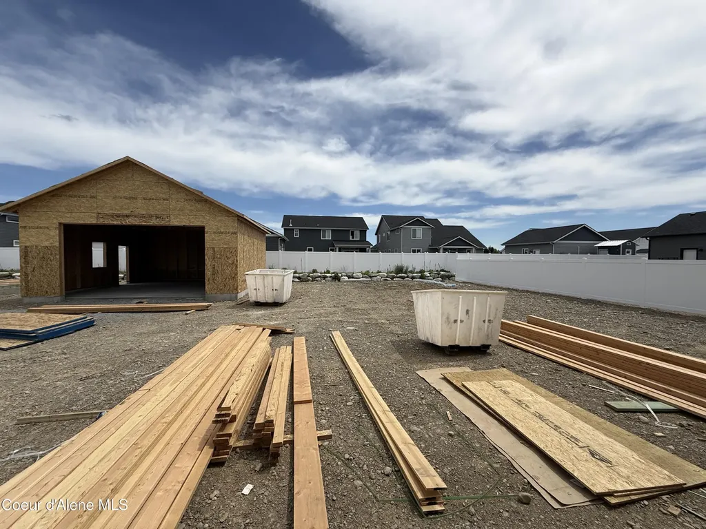 3424 N Columba Street Post Falls ID 83854