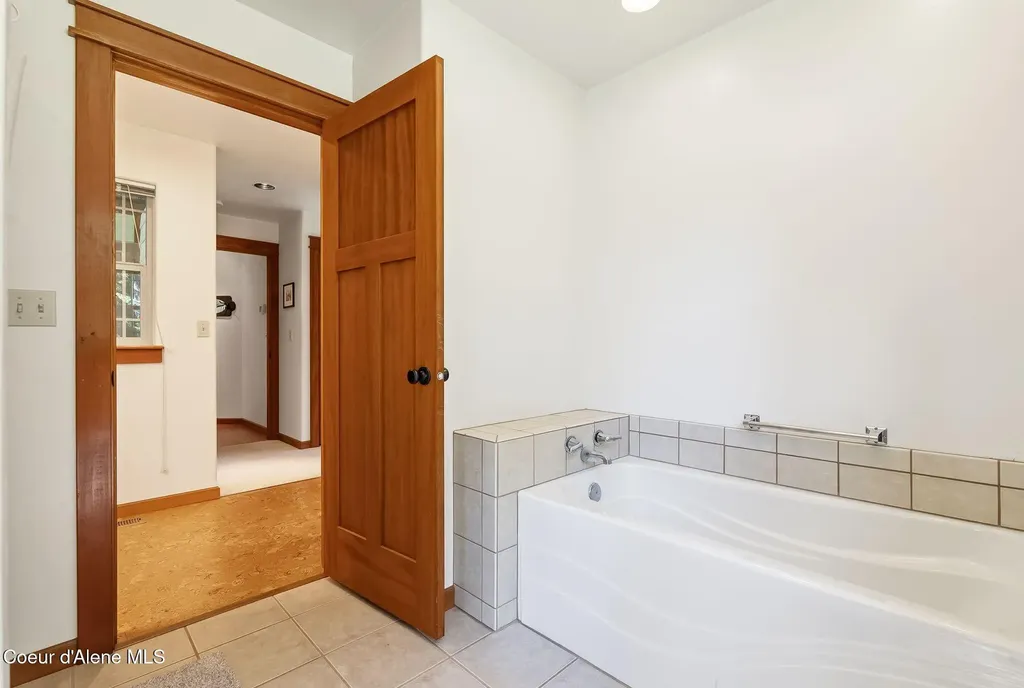 1196 Gold Creek Road Sandpoint ID 83864