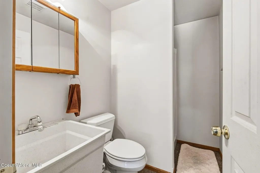 1196 Gold Creek Road Sandpoint ID 83864
