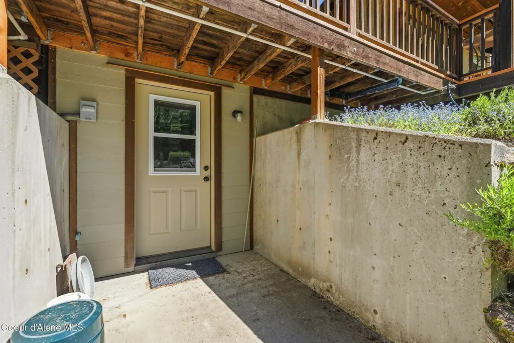 1196 Gold Creek Road Sandpoint ID 83864