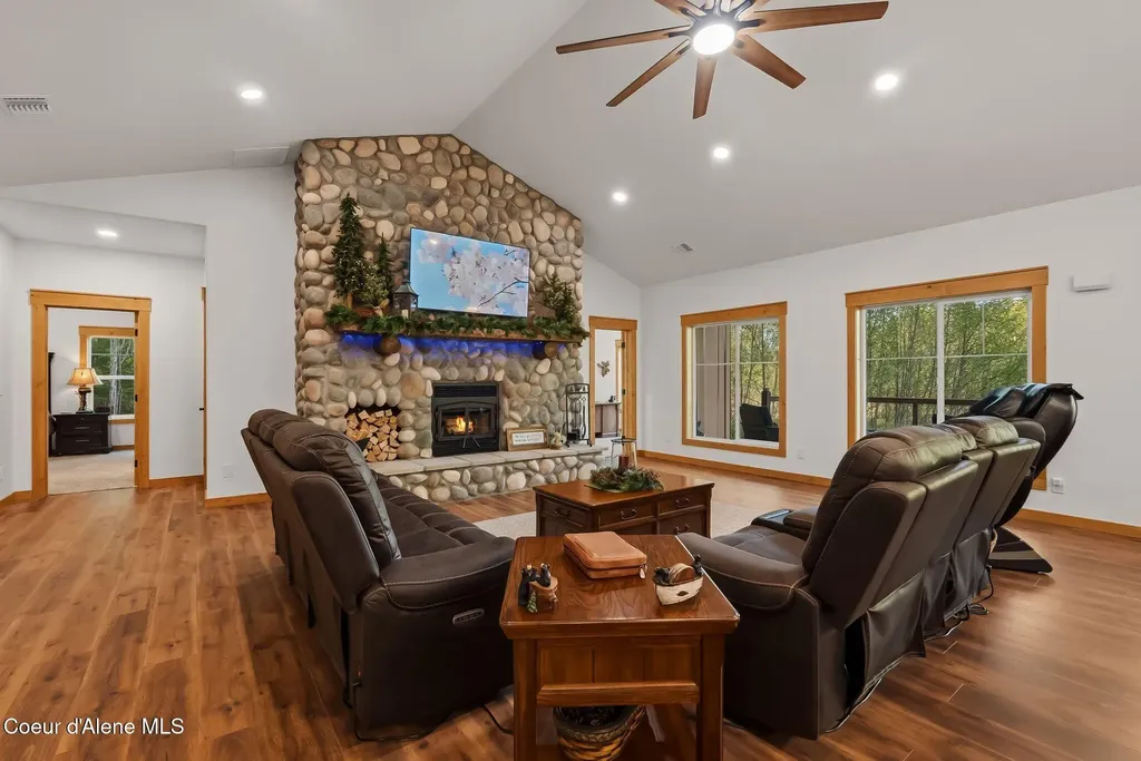 474 Granite Ridge Road E Sandpoint ID 83864
