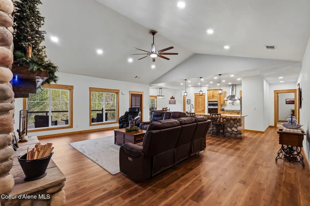 474 Granite Ridge Road E Sandpoint ID 83864