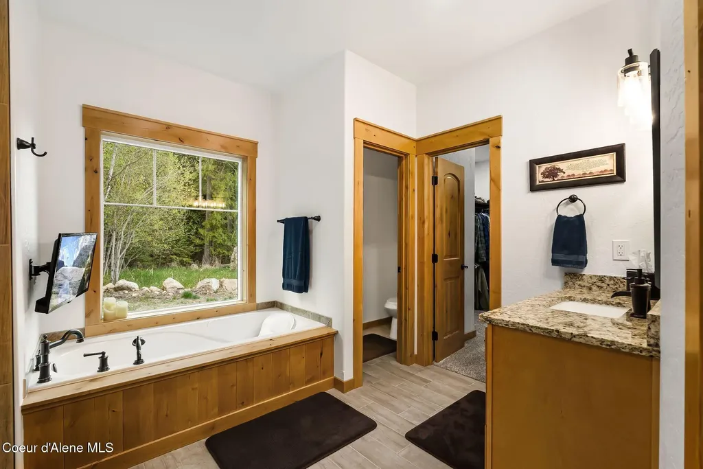 474 Granite Ridge Road E Sandpoint ID 83864