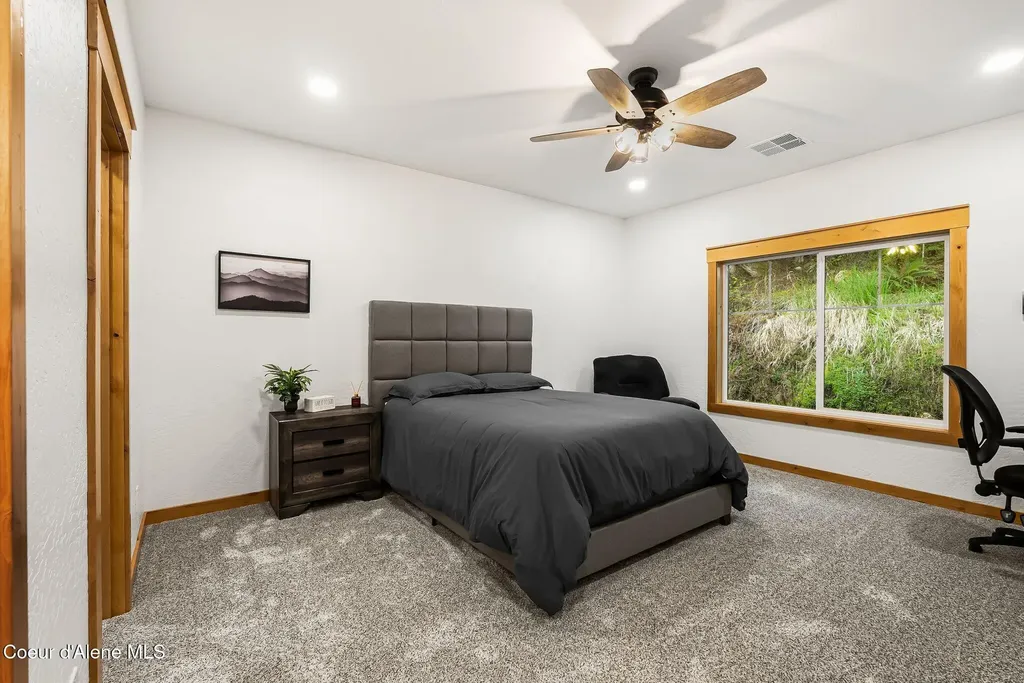 474 Granite Ridge Road E Sandpoint ID 83864