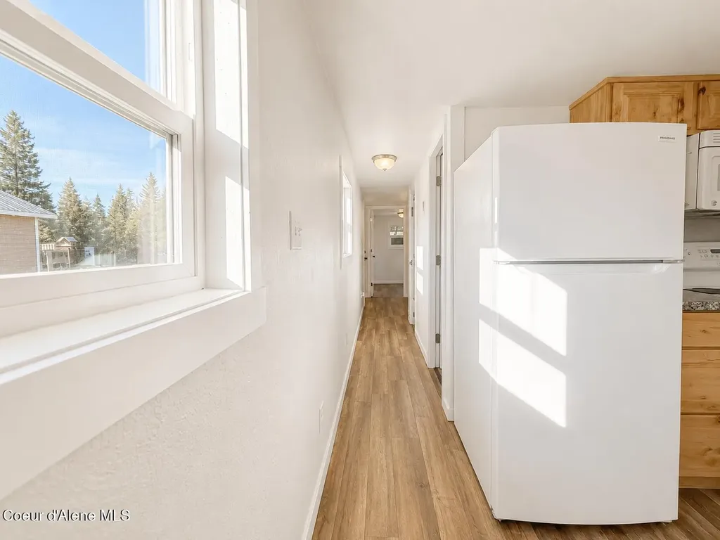 28128 N Highway 41 Spirit Lake ID 83869