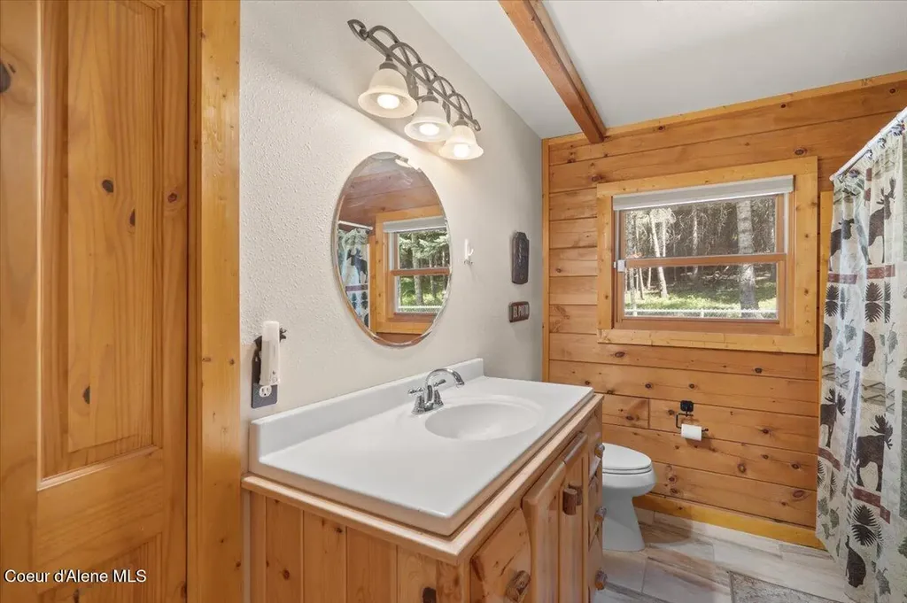 13764 S Ridgeview Drive Harrison ID 83833