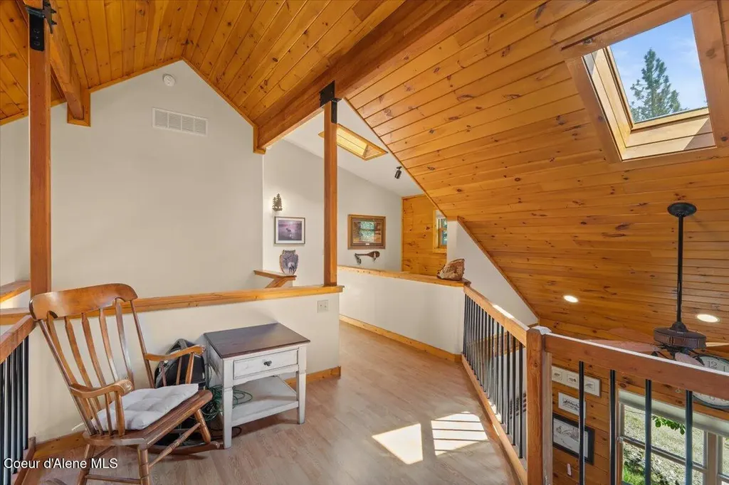 13764 S Ridgeview Drive Harrison ID 83833