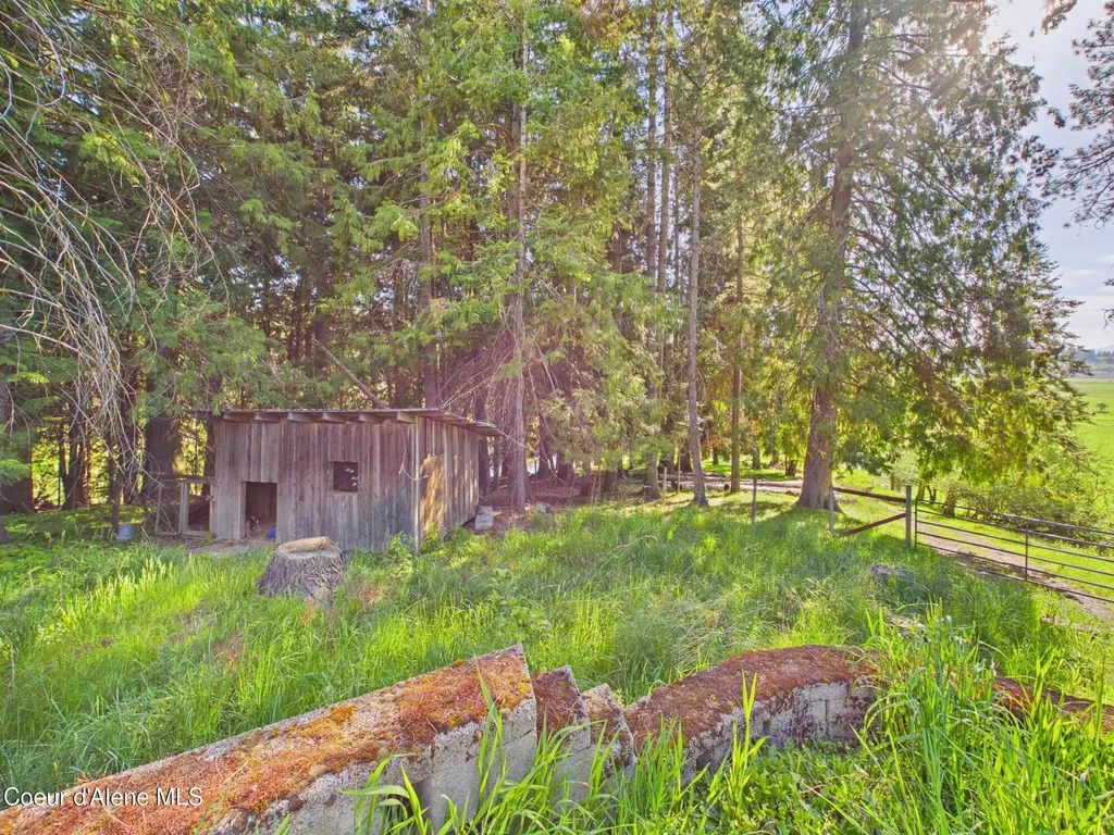 12948 S Highway 3 Cataldo ID 83810